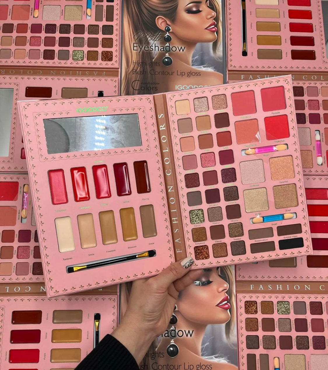 Igoodco Multi purpose makeup palette